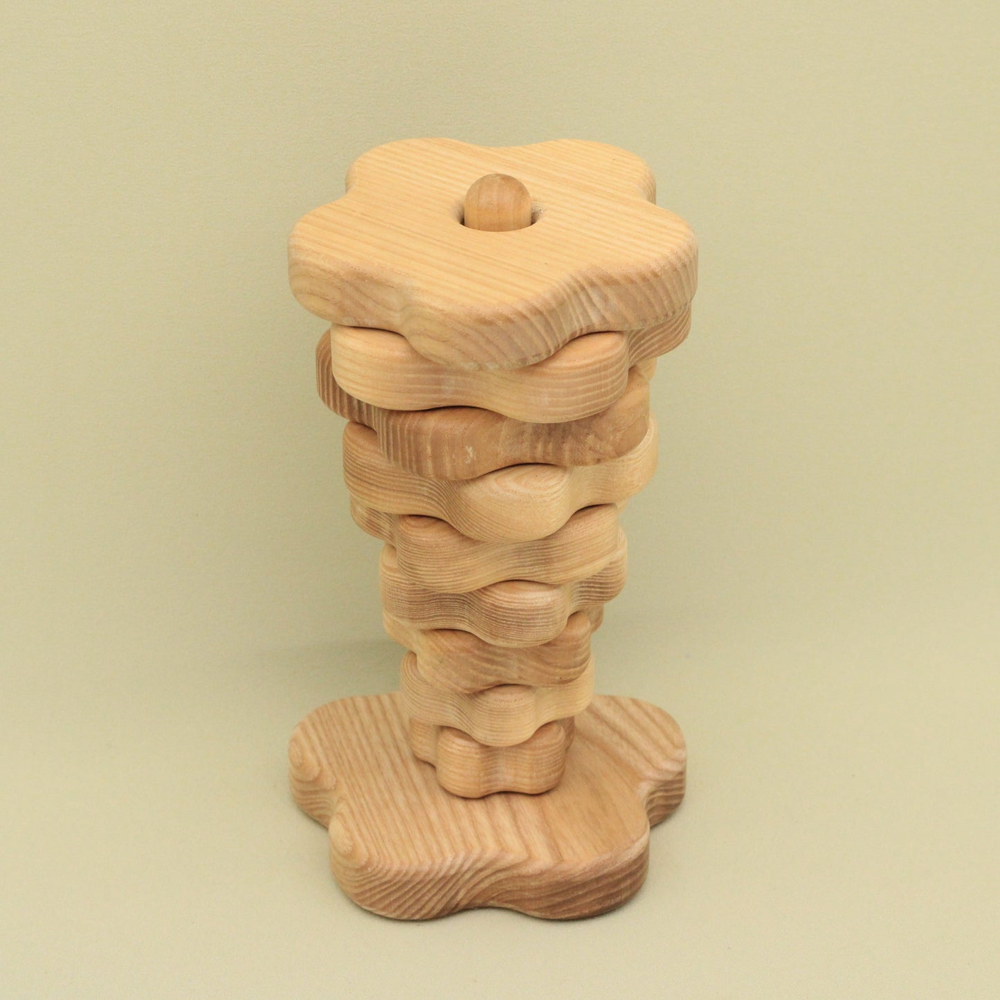 Lotes Toys Natural Flower Wooden Stacking Pyramid - 10 pieces PY03