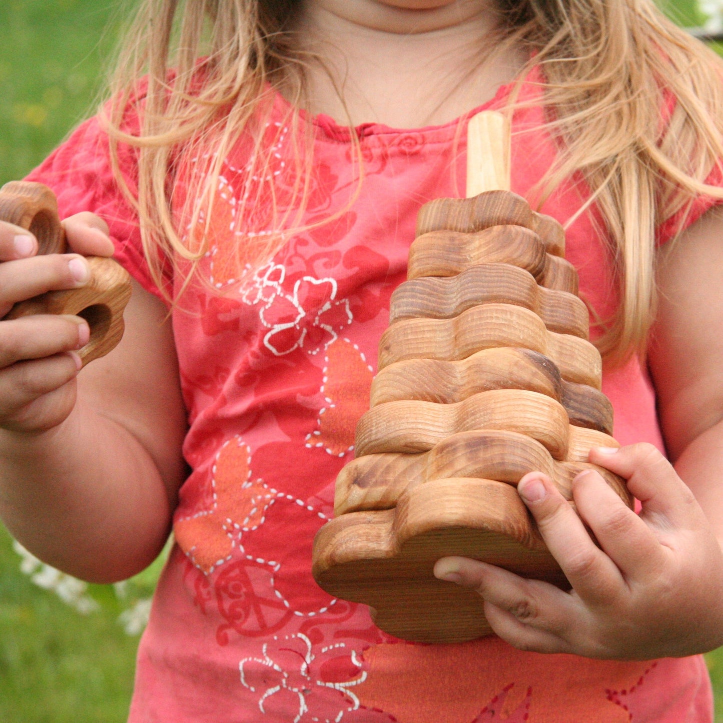 Lotes Toys Natural Flower Wooden Stacking Pyramid - 10 pieces PY03