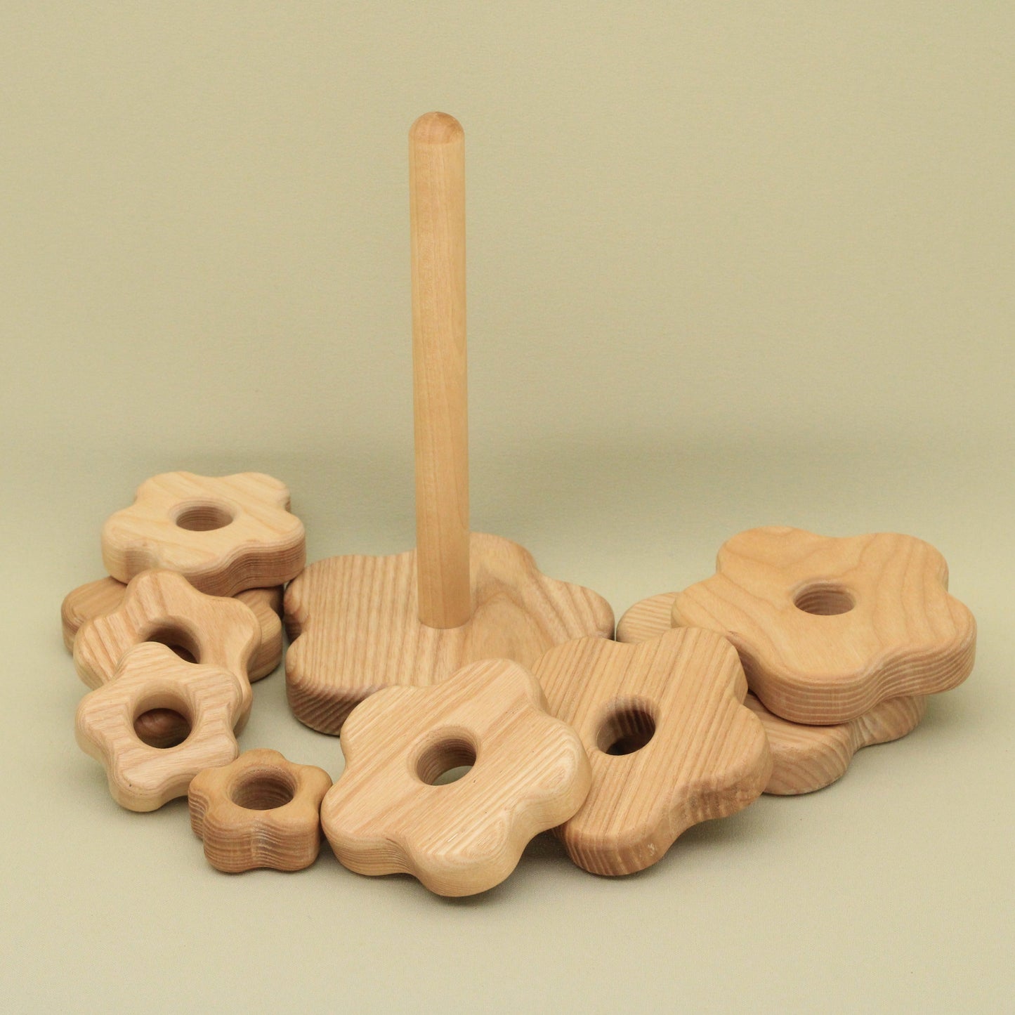 Lotes Toys Natural Flower Wooden Stacking Pyramid - 10 pieces PY03