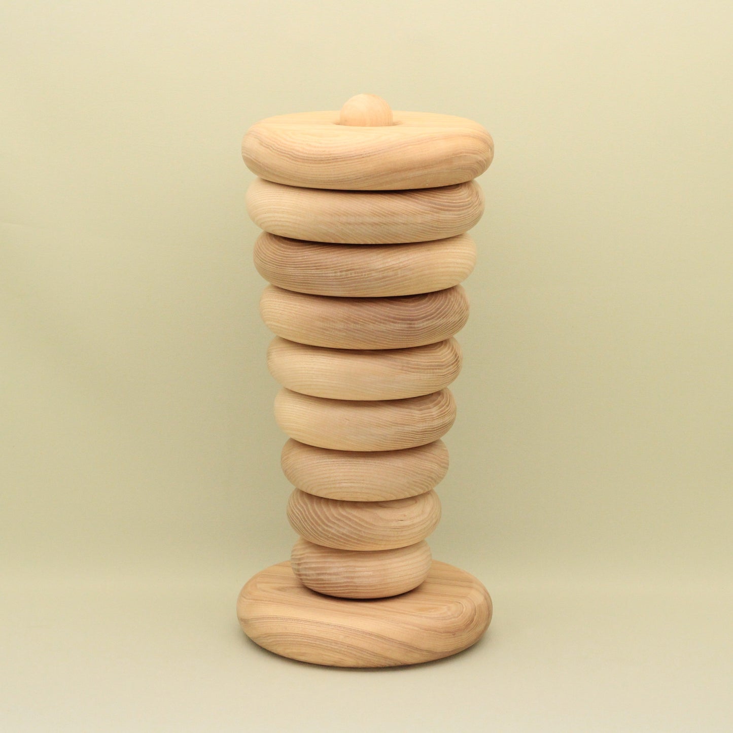 Lotes Toys Natural Giant Round Wooden Stacking Pyramid GP01