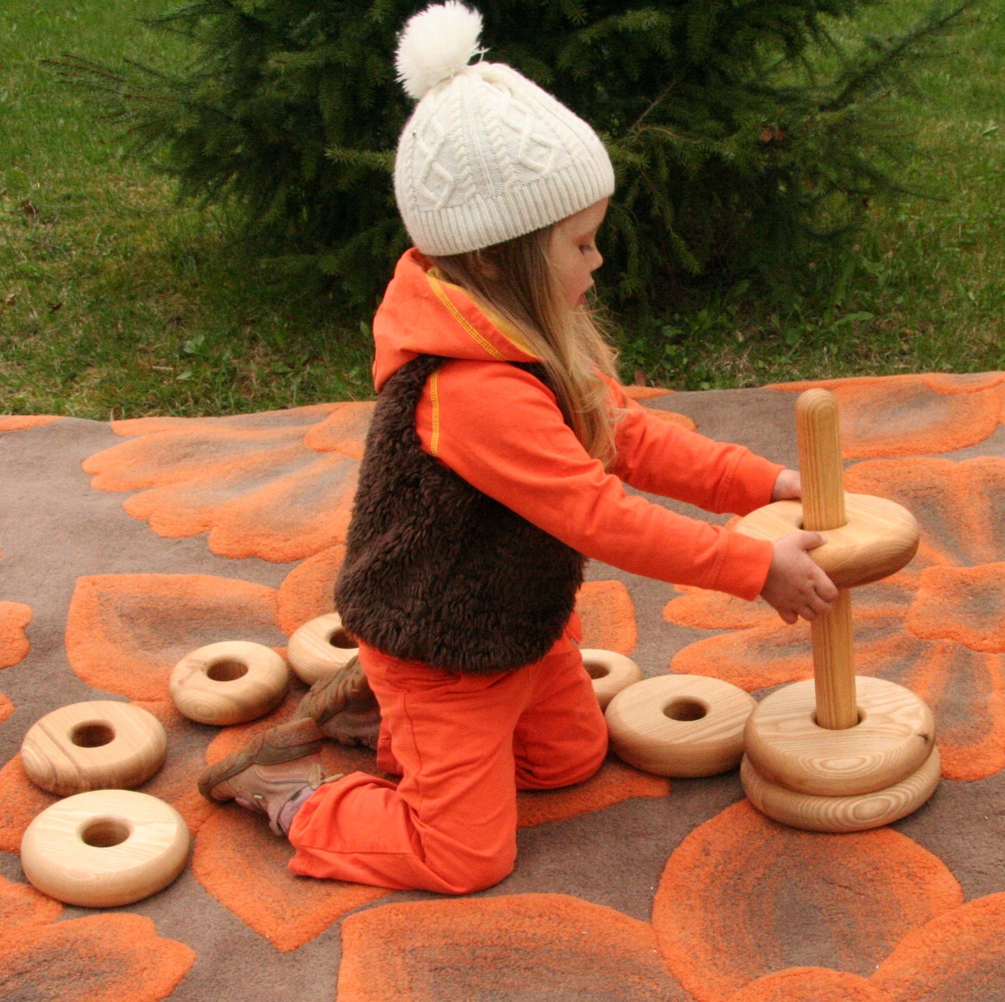 Lotes Toys Natural Giant Round Wooden Stacking Pyramid GP01