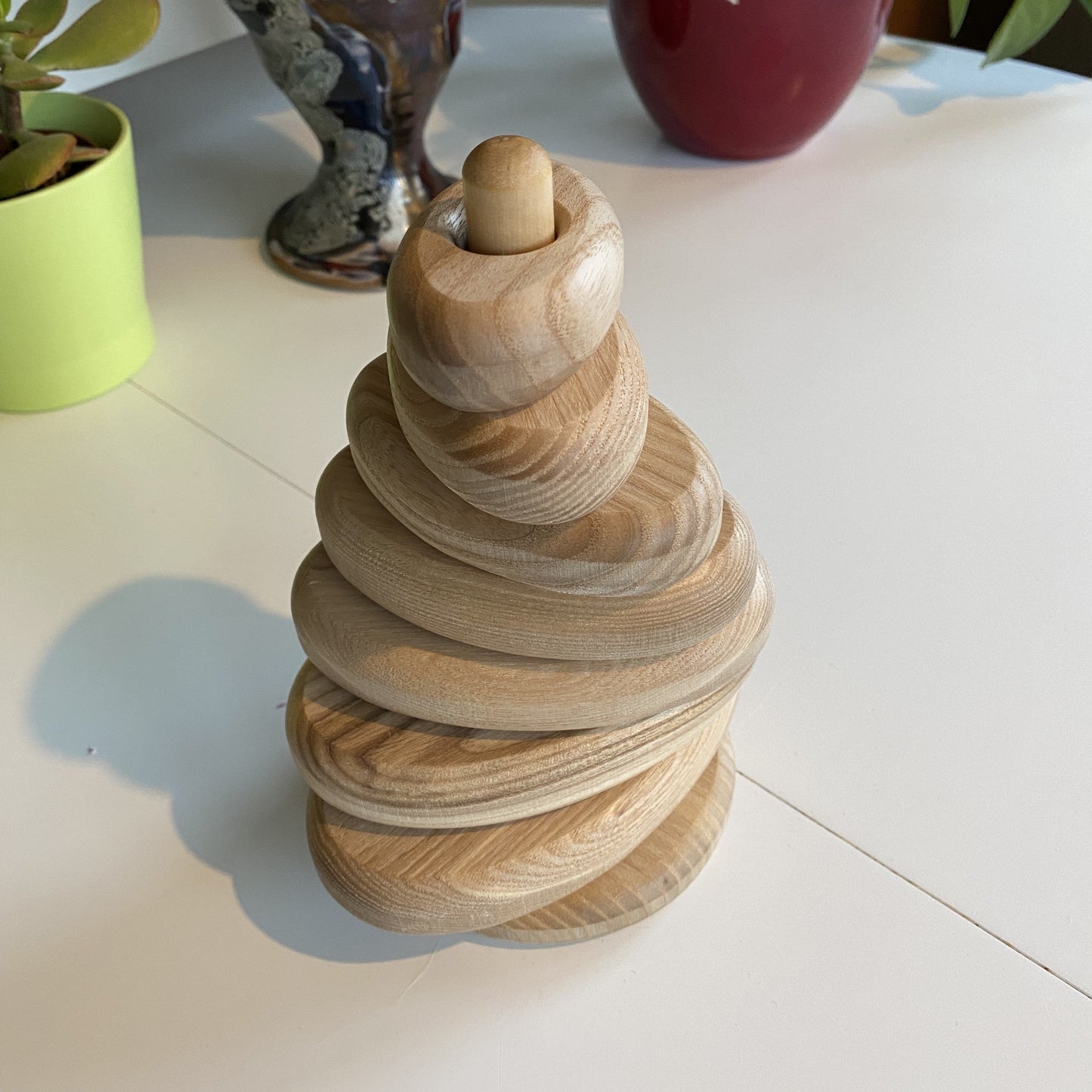 Lotes Toys Natural Oval Wooden Stacking Pyramid - 7 pieces PY56