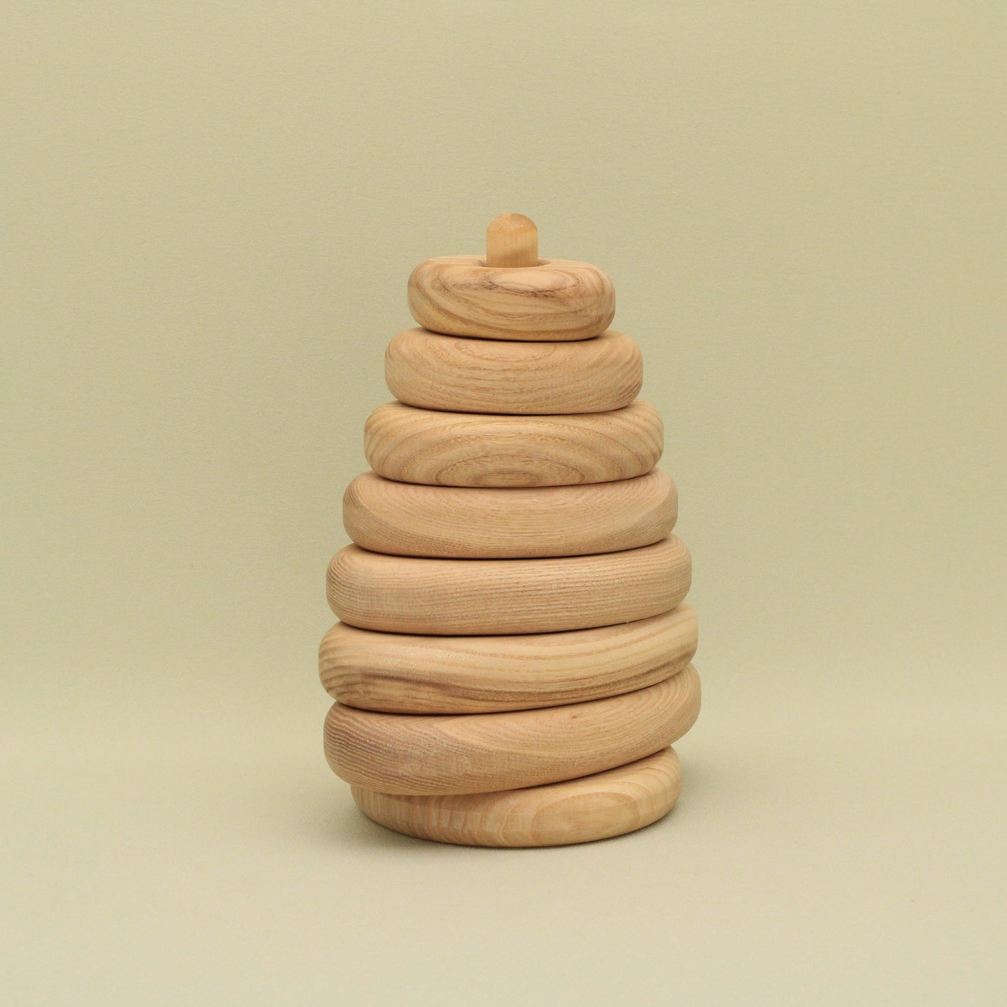 Lotes Toys Natural Oval Wooden Stacking Pyramid - 7 pieces PY56