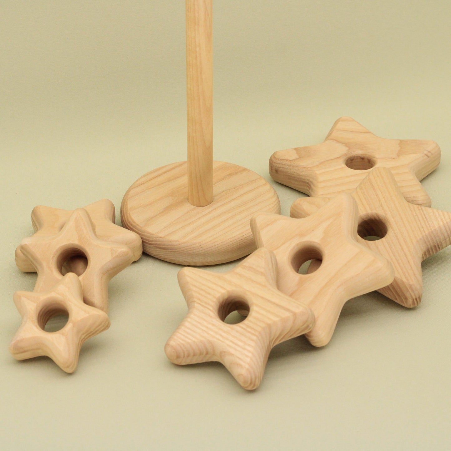 Lotes Toys Natural Star Wooden Stacking Pyramid - 7 pieces PY57