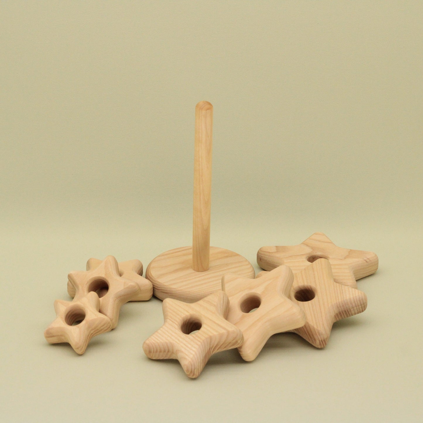 Lotes Toys Natural Star Wooden Stacking Pyramid - 7 pieces PY57