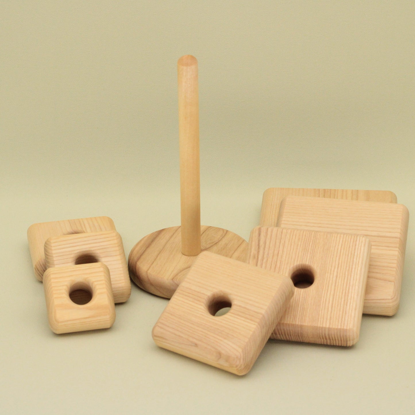 Lotes Toys Natural Square Wooden Stacking Pyramid - 7 pieces PY51