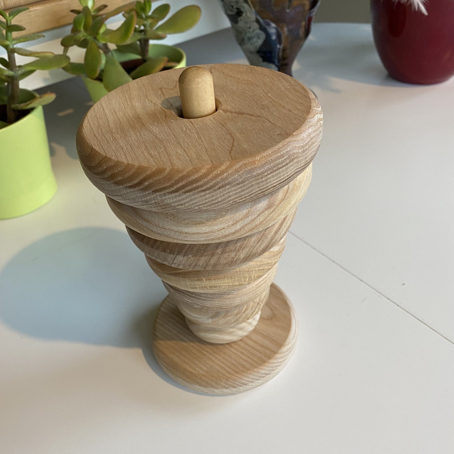 Lotes Toys Natural Circle Rings Wooden Stacking Pyramid - 7 pieces PY52