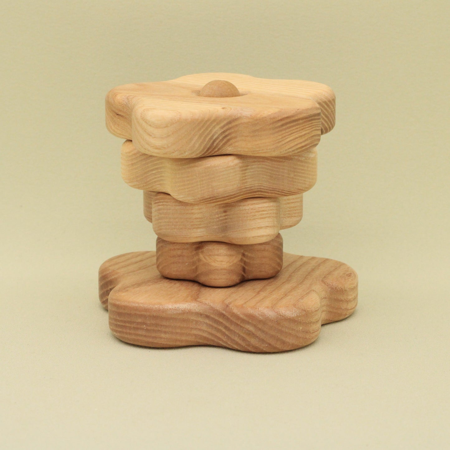 Lotes Toys Natural Flowers Wooden Stacking Pyramid PY23