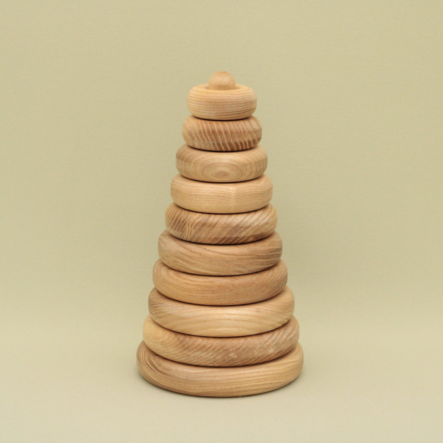 Lotes Toys Natural Rings Wooden Stacking Pyramid - 10 pieces PY02