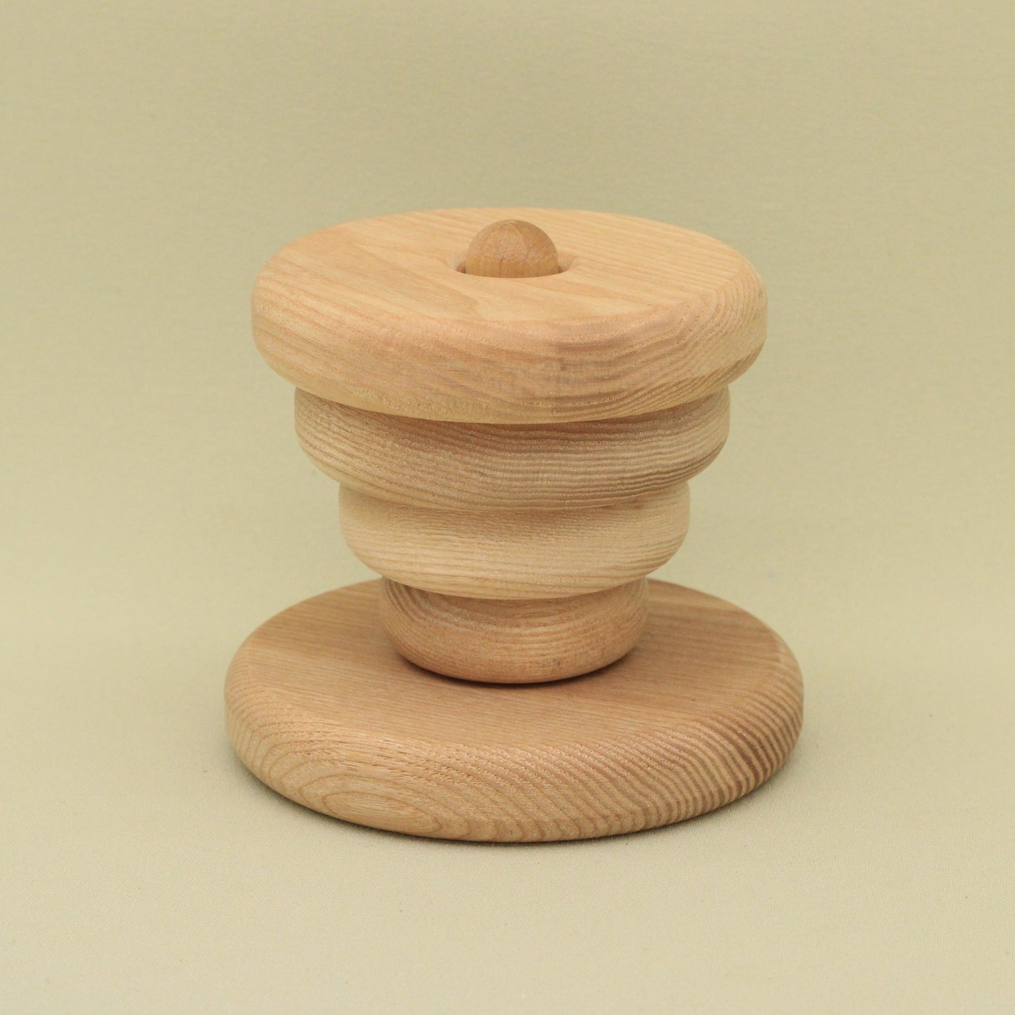 Lotes Toys Natural Rings Wooden Stacking Pyramid PY22