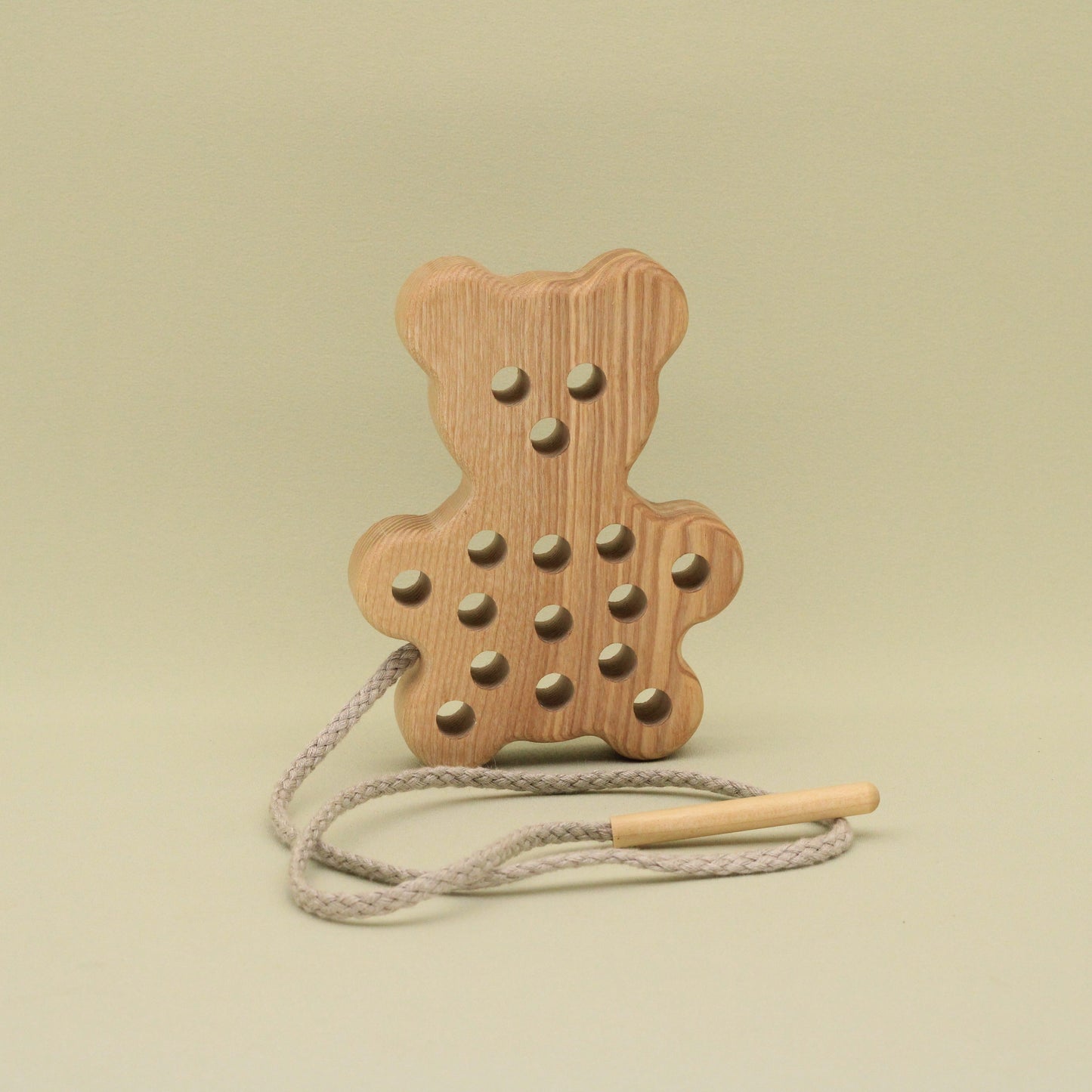 Lotes Toys Natural Wooden Threading Lacing Bear TT22