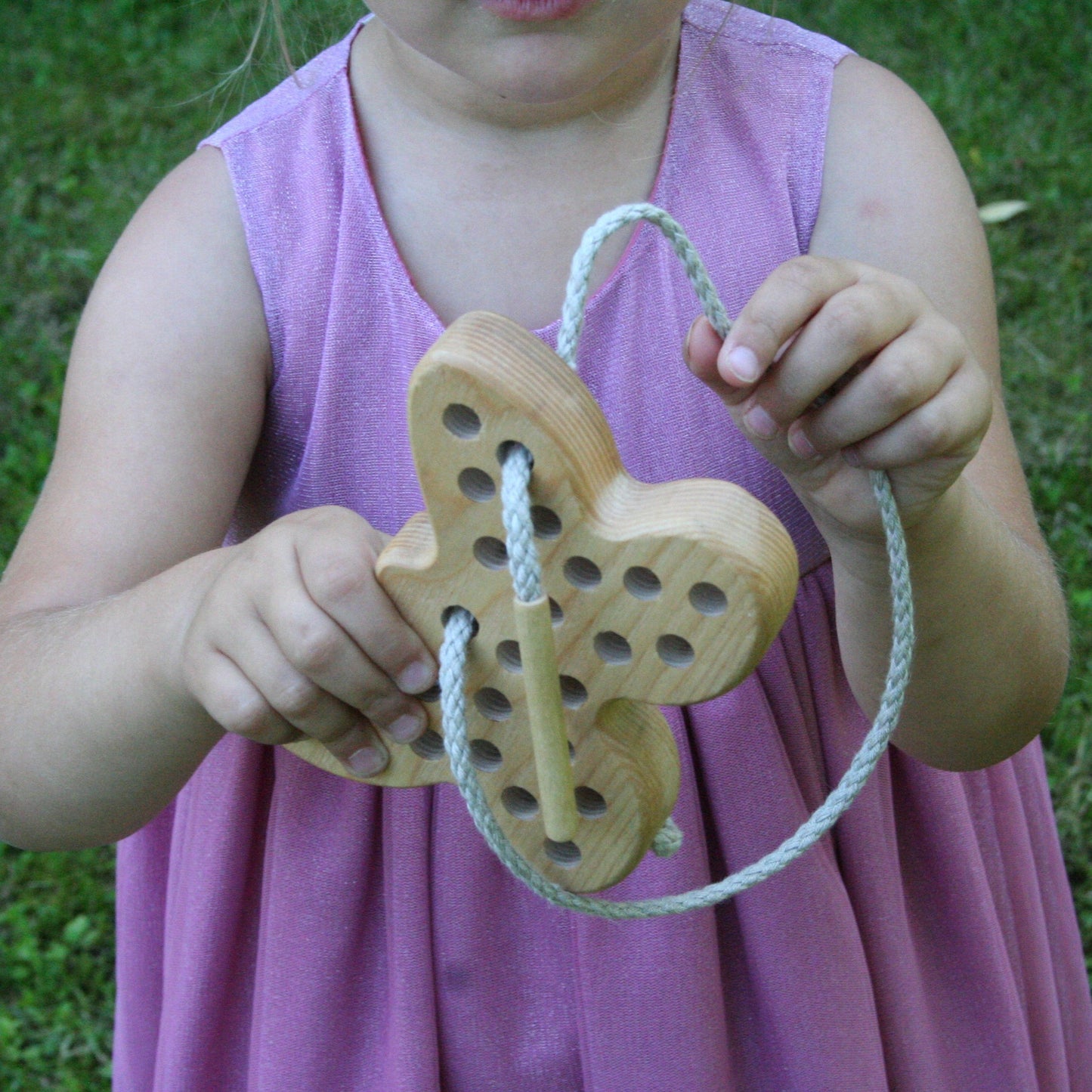Lotes Toys Natural Wooden Threading Lacing Butterfly TT06