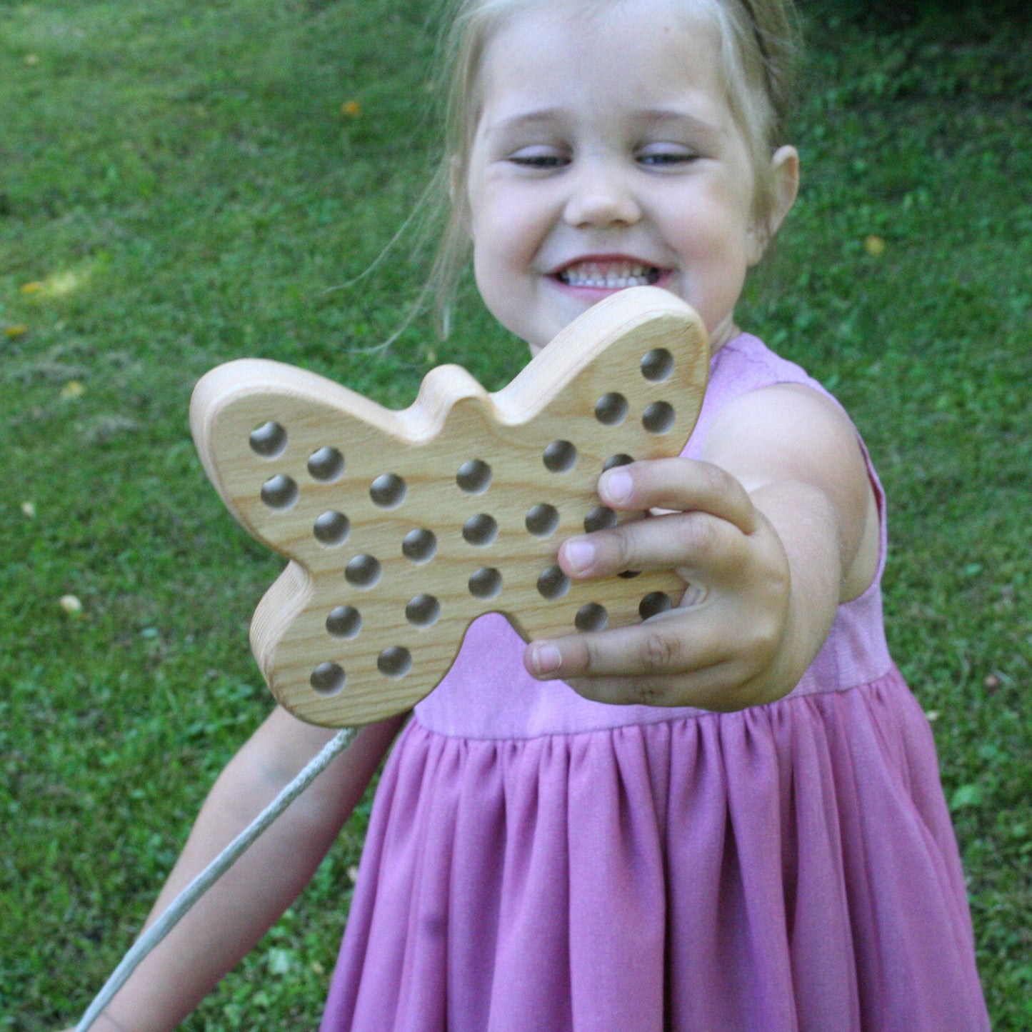 Lotes Toys Natural Wooden Threading Lacing Butterfly TT06