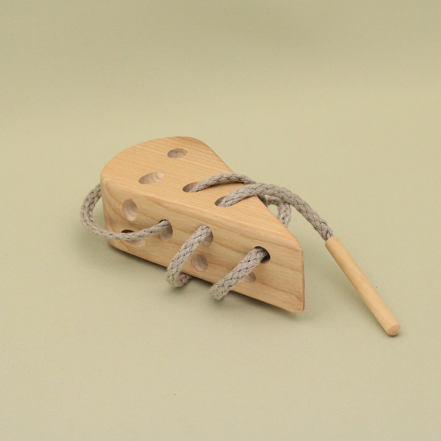 Lotes Toys Natural Wooden Threading Lacing Cheese TT01