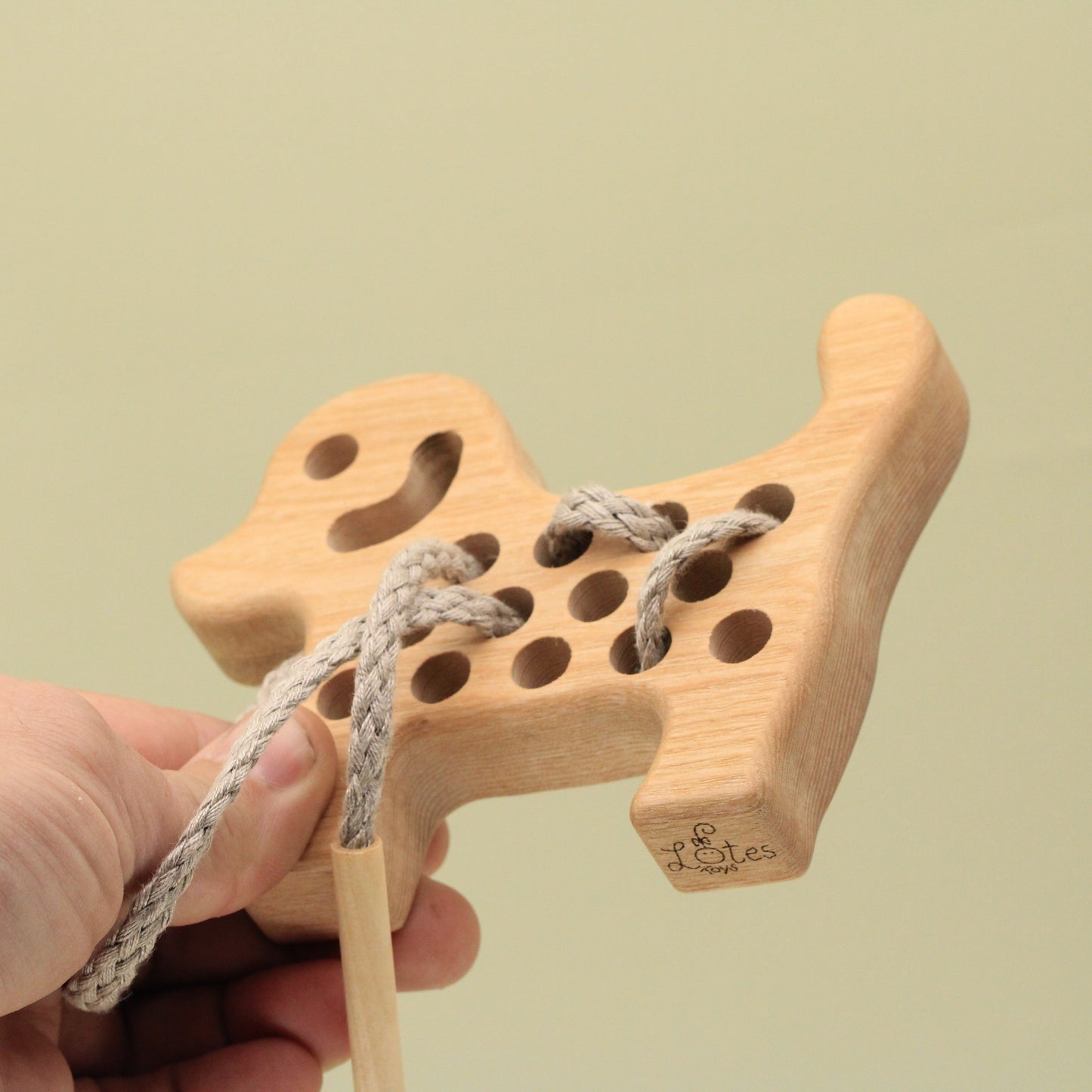 Lotes Toys Natural Wooden Threading Lacing Dog TT15