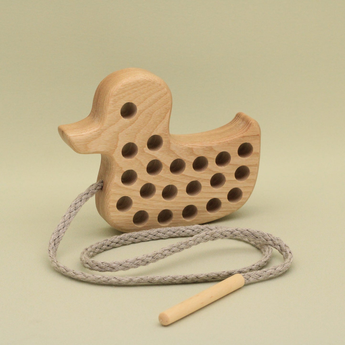 Lotes Toys Natural Wooden Threading Lacing Duck TT10