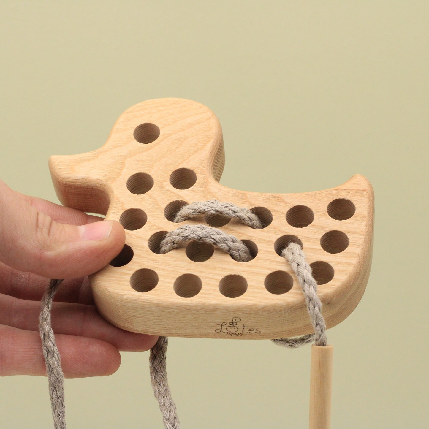 Lotes Toys Natural Wooden Threading Lacing Duck TT10