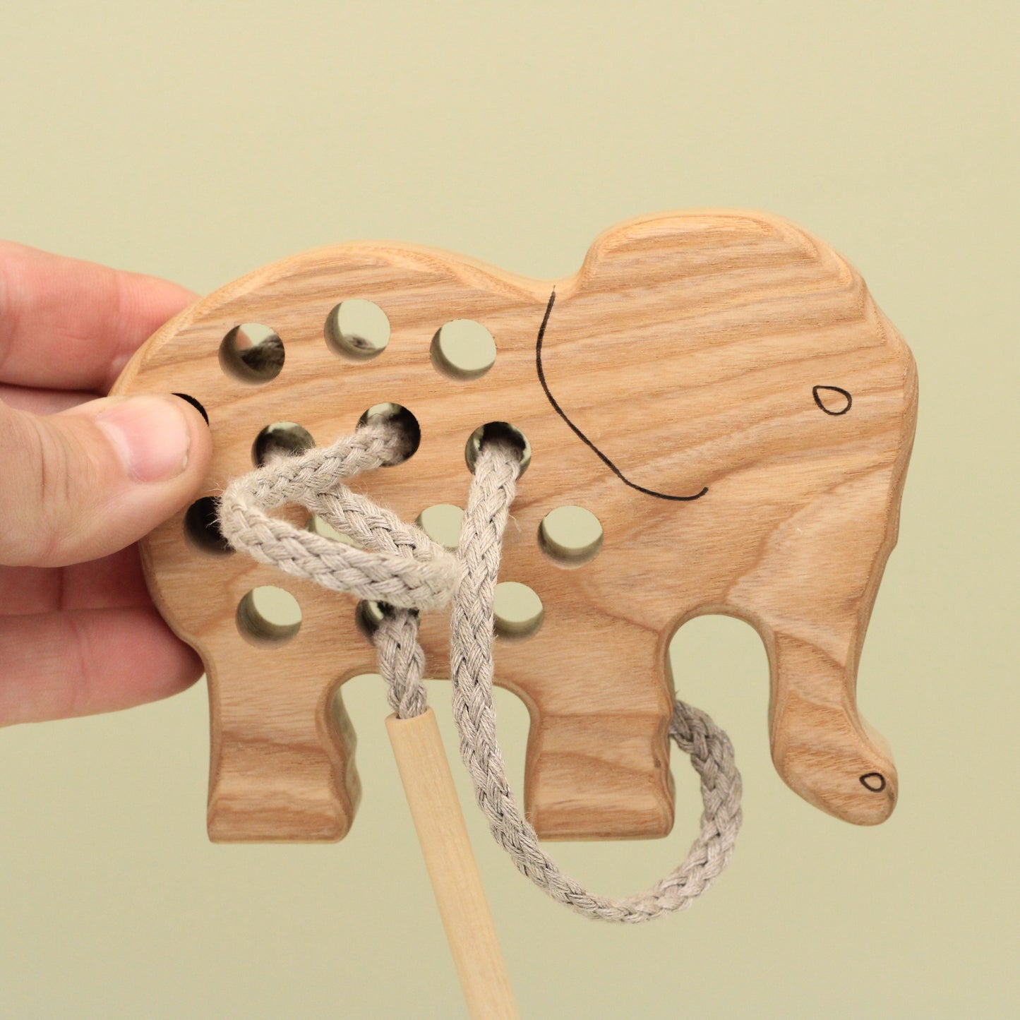 Lotes Toys Natural Wooden Threading Lacing Elephant TT26