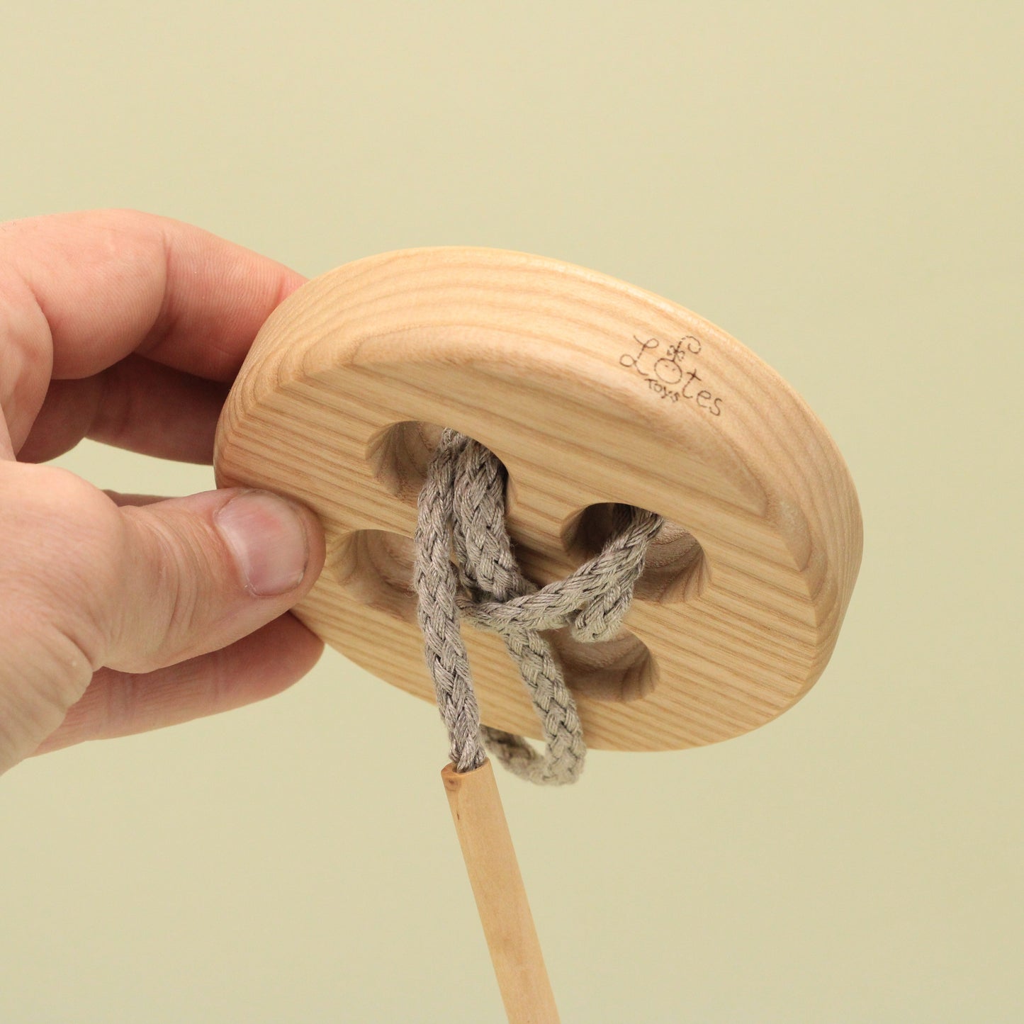 Lotes Toys Natural Wooden Threading Lacing Knob TT18