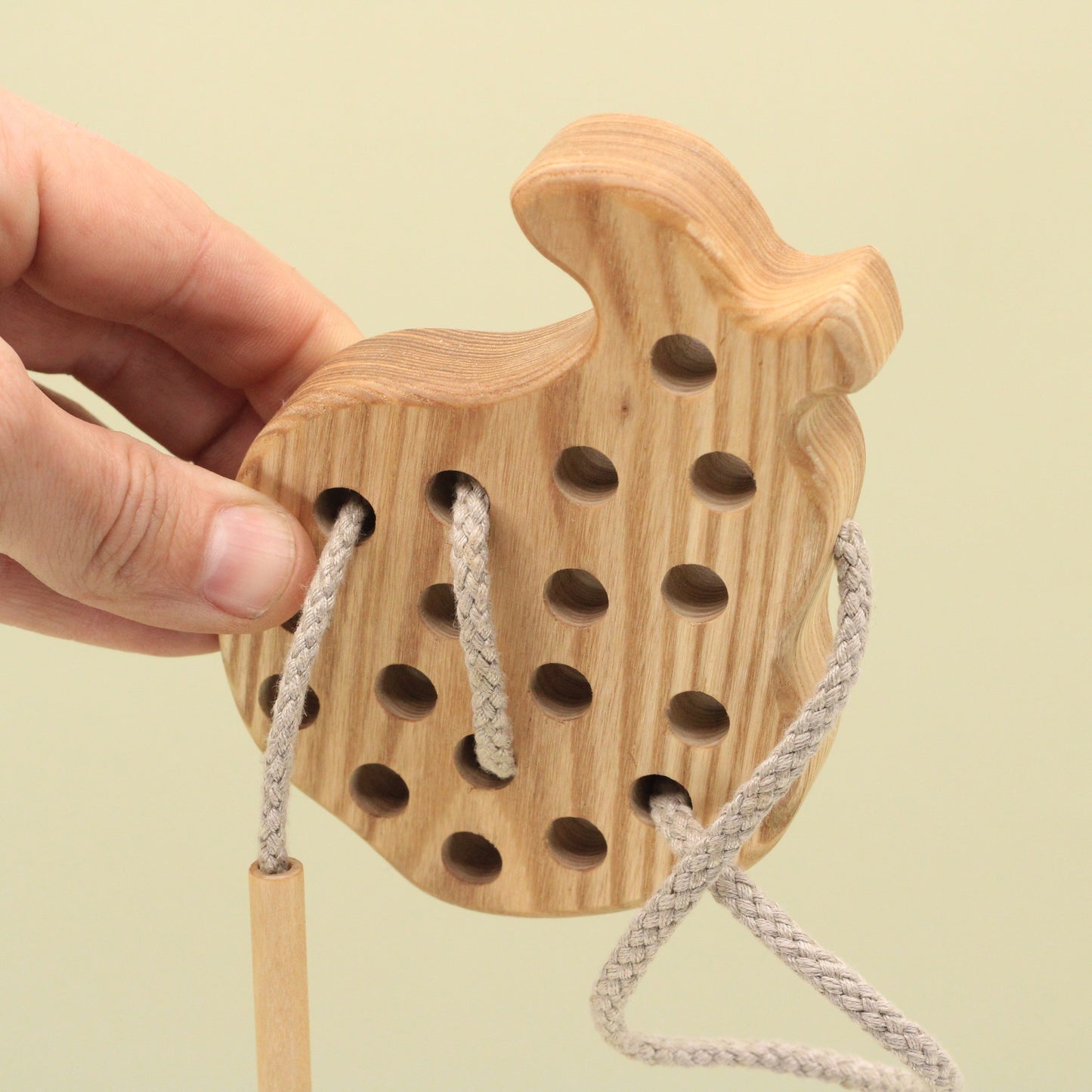 Lotes Toys Natural Wooden Threading Lacing Pear TT03