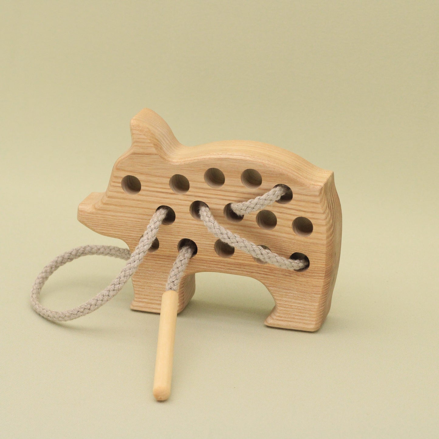 Lotes Toys Natural Wooden Threading Lacing Piglet TT14