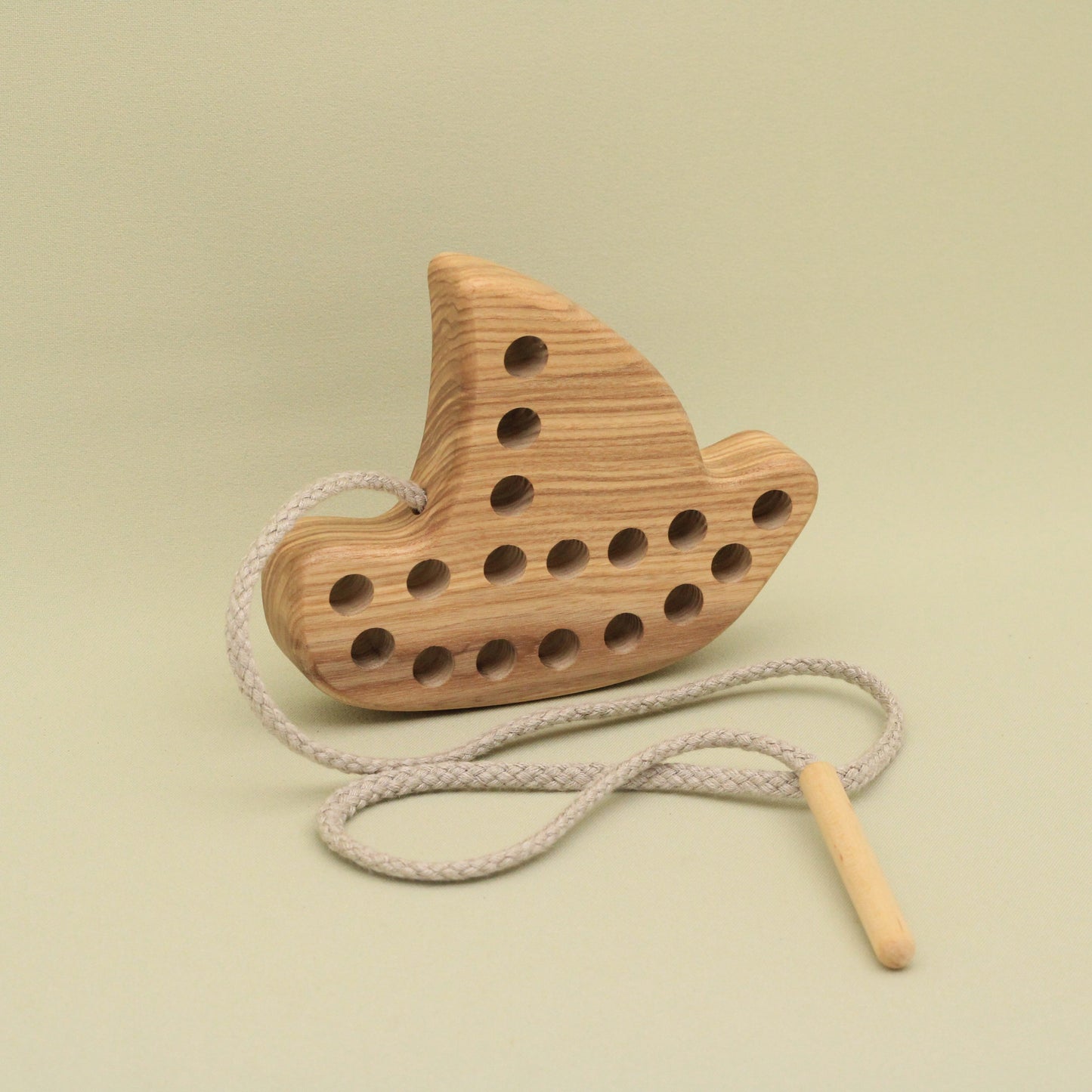 Lotes Toys Natural Wooden Threading Lacing Ship TT24
