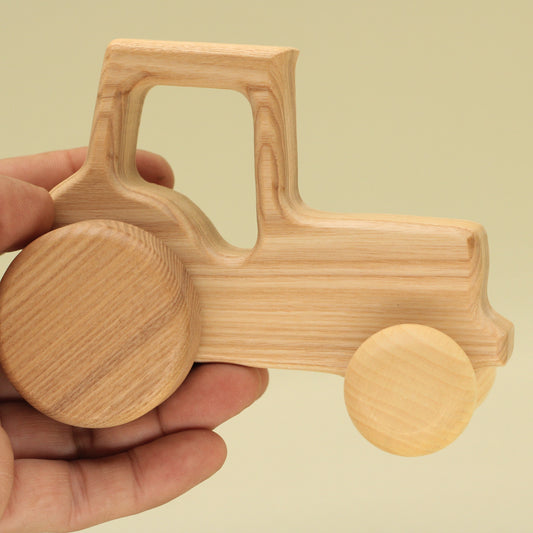 Lotes Toys wooden Eco Natural Tractor TR03