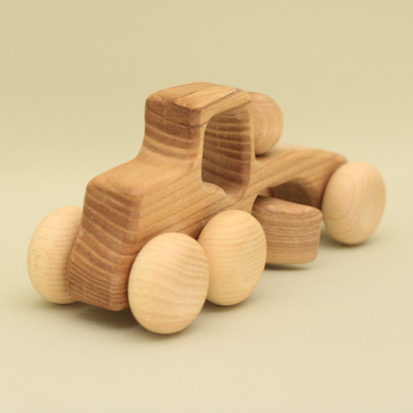 Lotes Toys wooden Eco Natural Snow Plow TR08