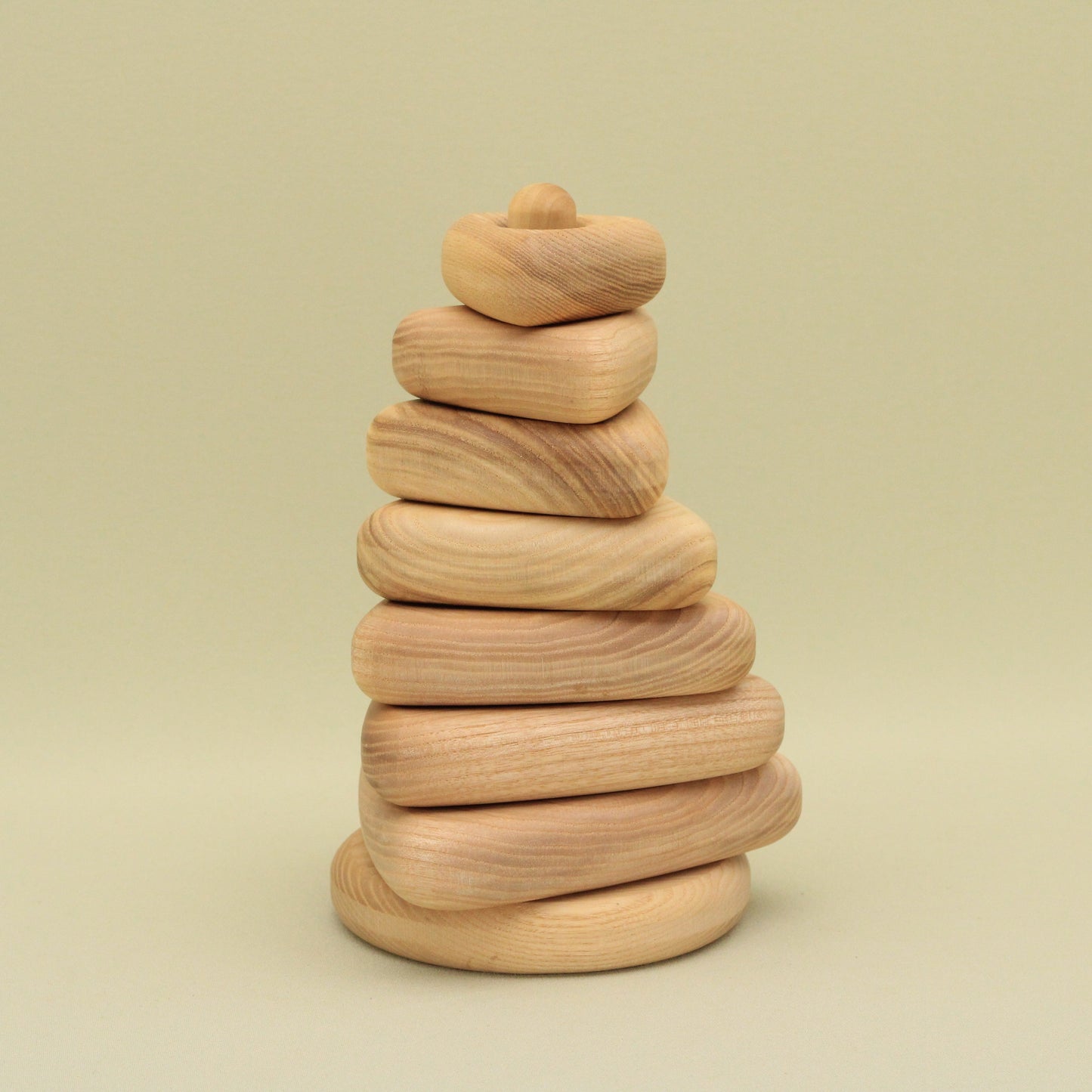 Lotes Toys Natural Triangle Wooden Stacking Pyramid - 7 pieces PY55