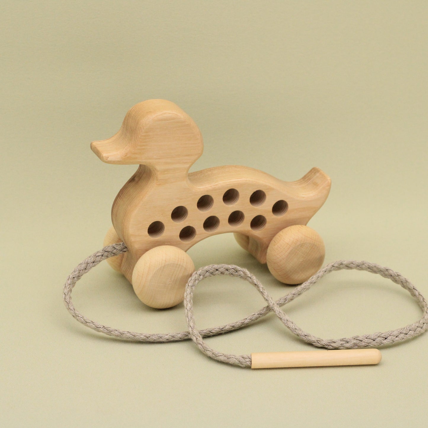 Lotes Toys Natural Wooden Threading Lacing Duck TT53