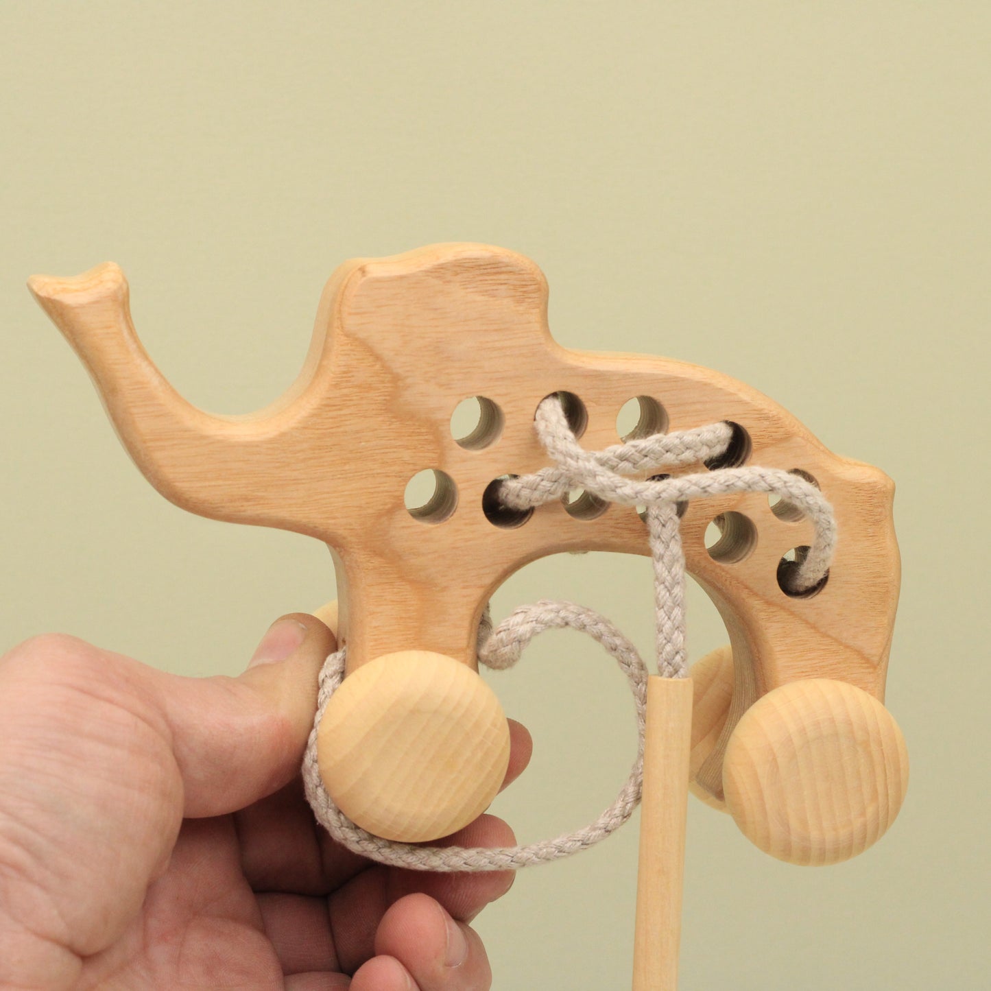 Lotes Toys Natural Wooden Threading Lacing Elephant TT56