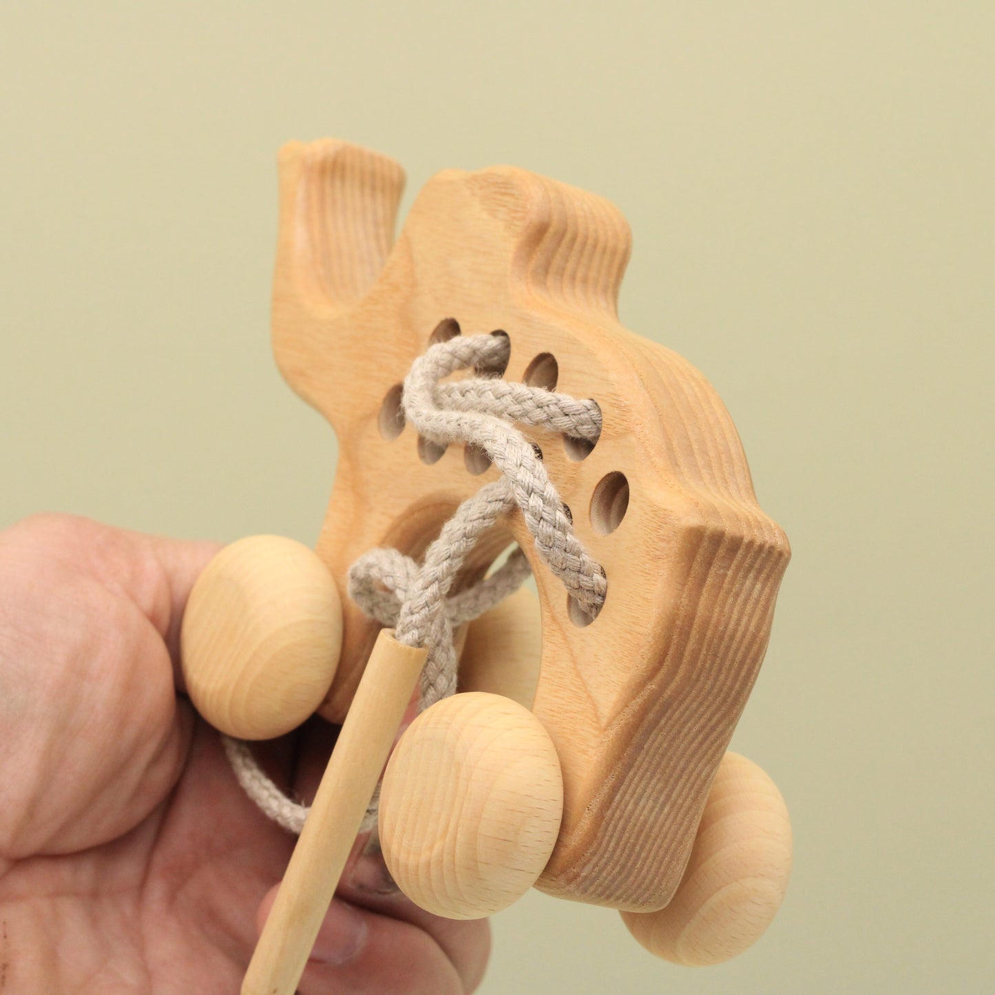 Lotes Toys Natural Wooden Threading Lacing Elephant TT56