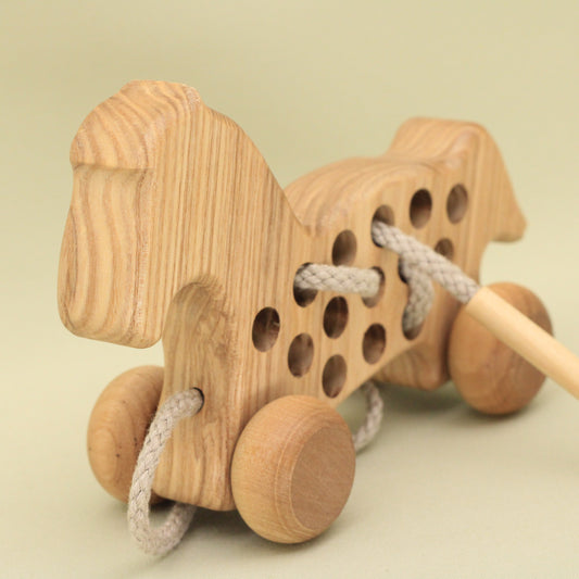 Lotes Toys Natural Wooden Threading Lacing Horse TT44