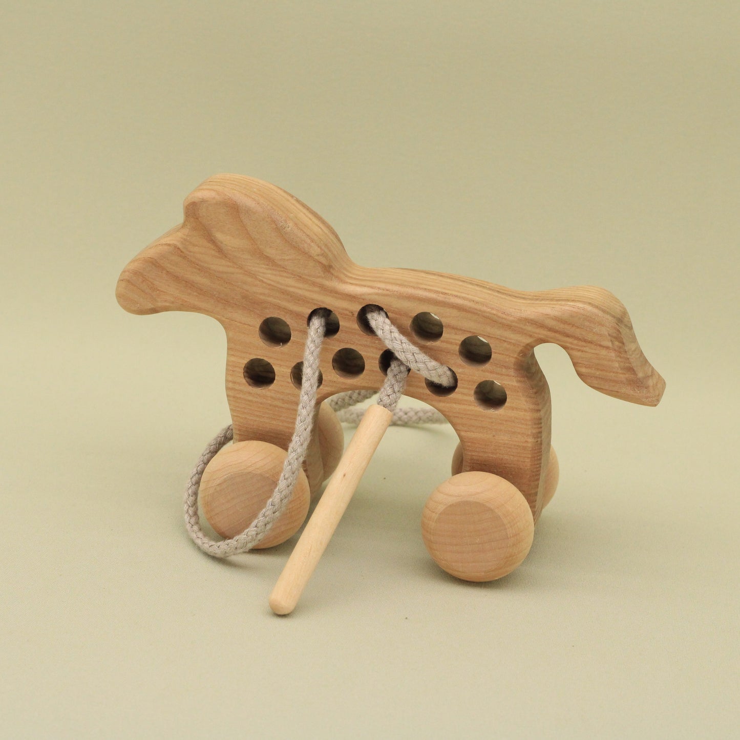 Lotes Toys Natural Wooden Threading Lacing Horse TT54