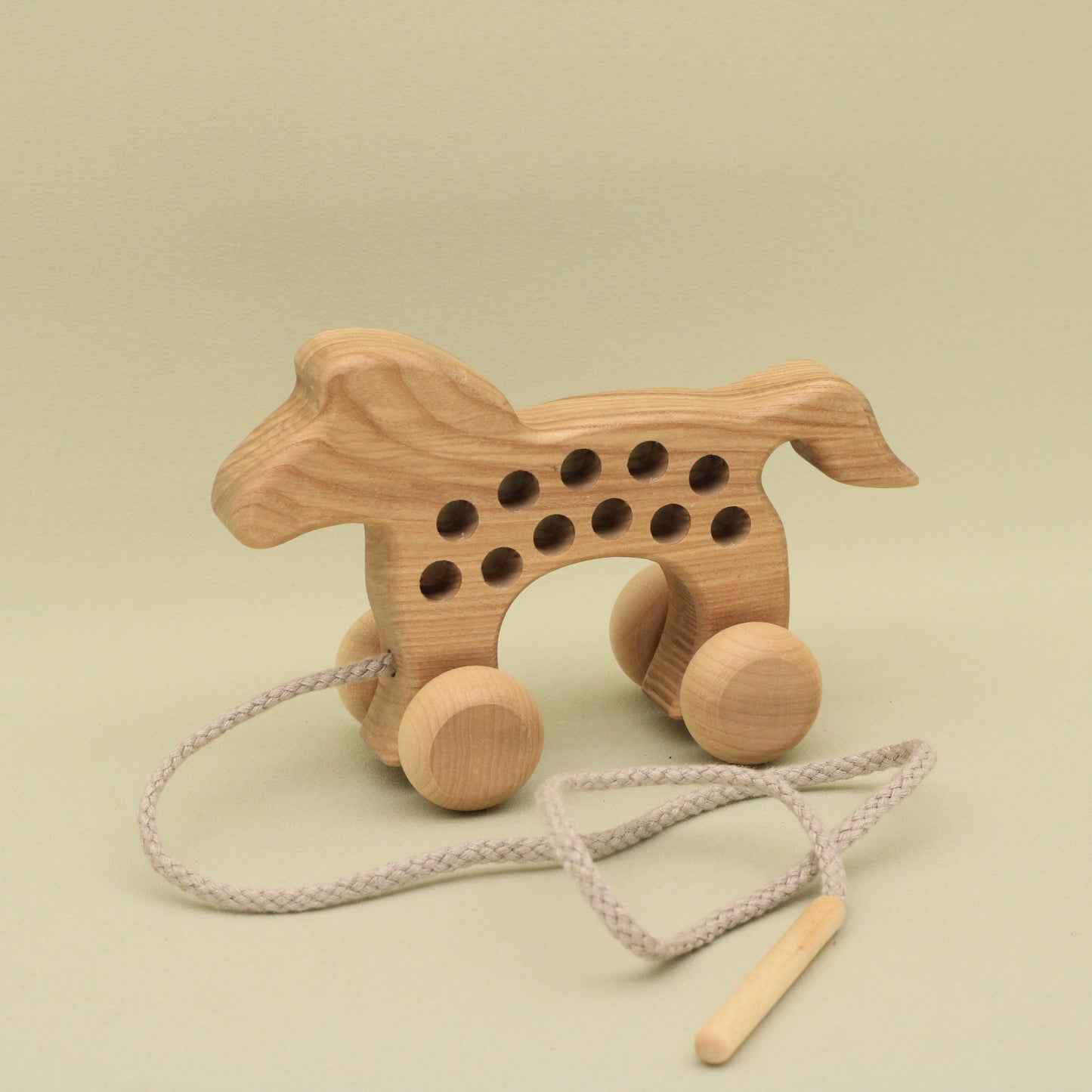 Lotes Toys Natural Wooden Threading Lacing Horse TT54