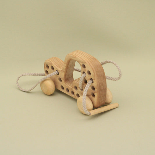 Lotes Toys Natural Wooden Threading Lacing Bus TT62