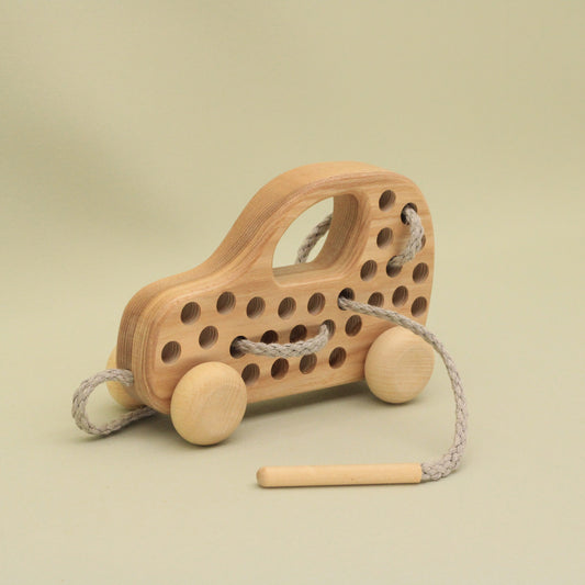 Lotes Toys Natural Wooden Threading Lacing Car TT64