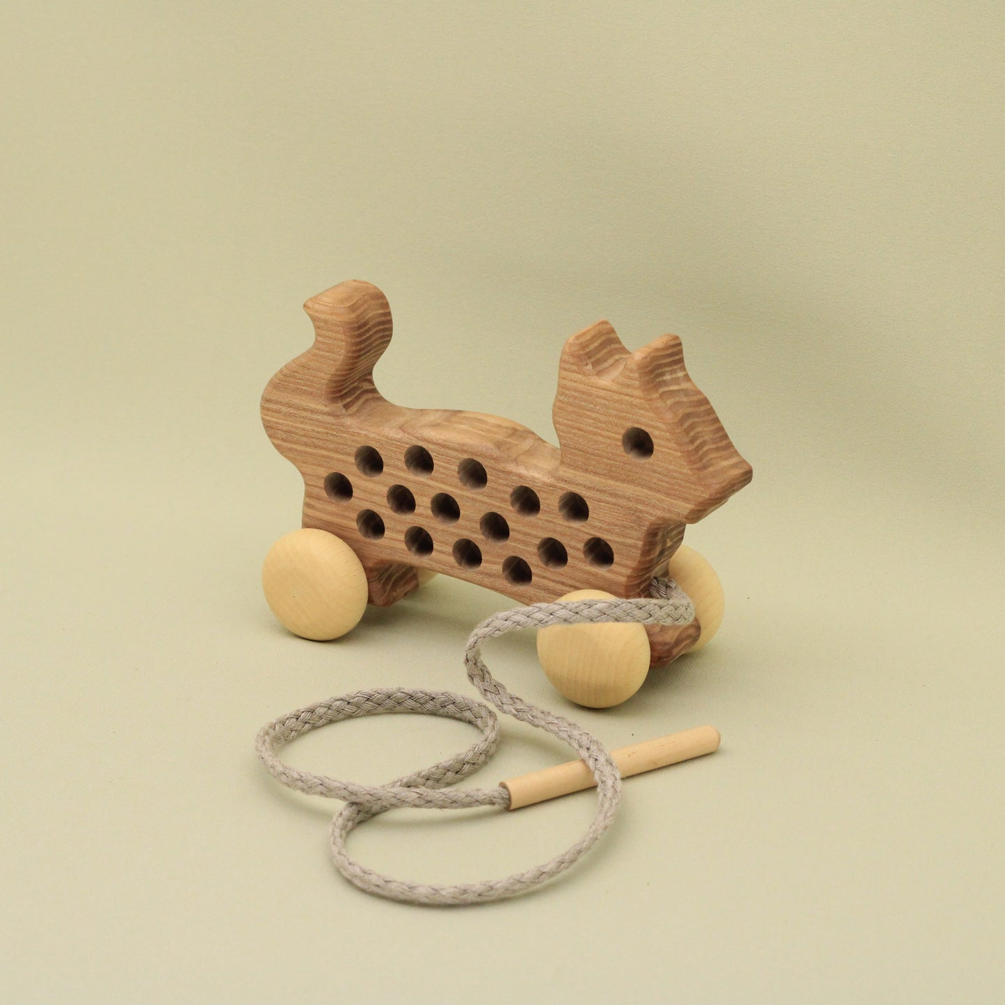 Lotes Toys Natural Wooden Threading Lacing Cat TT42