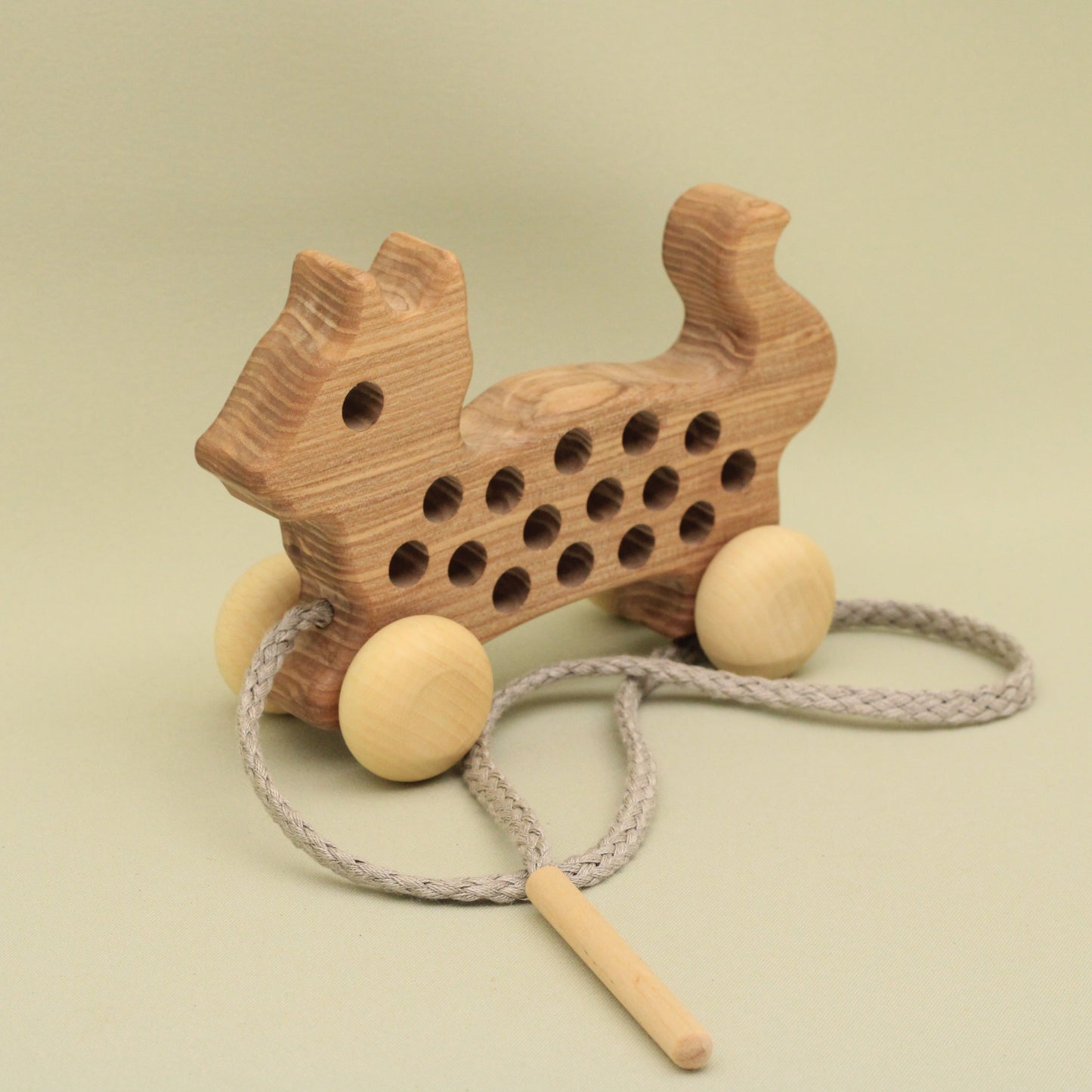 Lotes Toys Natural Wooden Threading Lacing Cat TT42