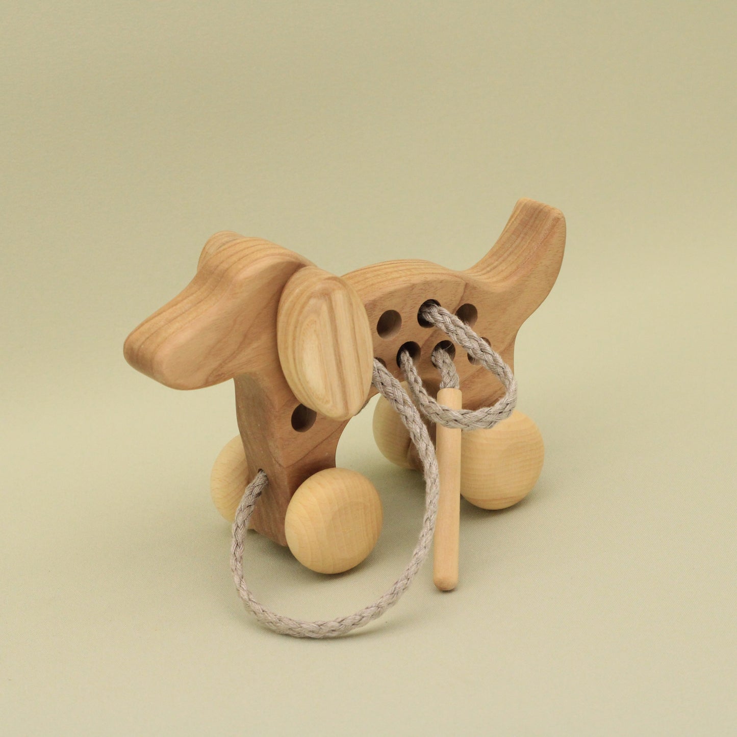 Lotes Toys Natural Wooden Threading Lacing Dog TT52