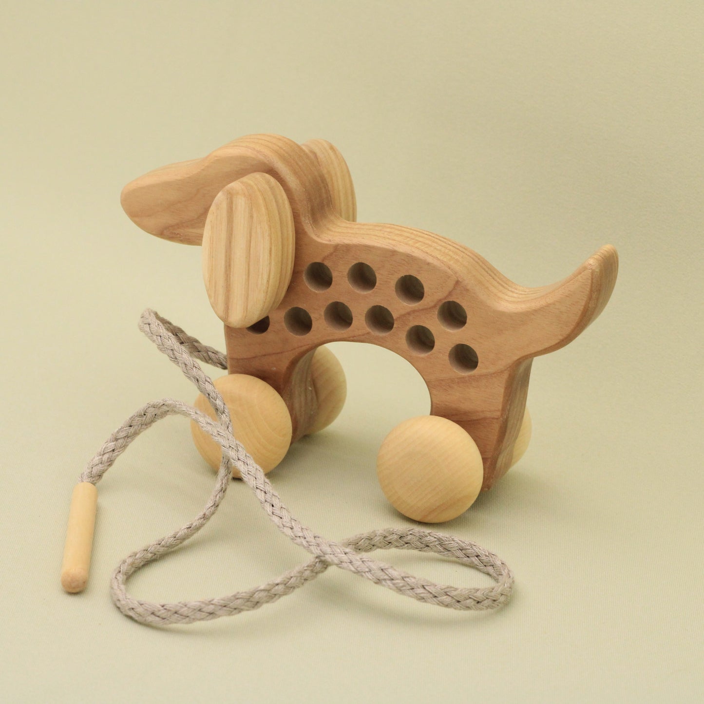 Lotes Toys Natural Wooden Threading Lacing Dog TT52