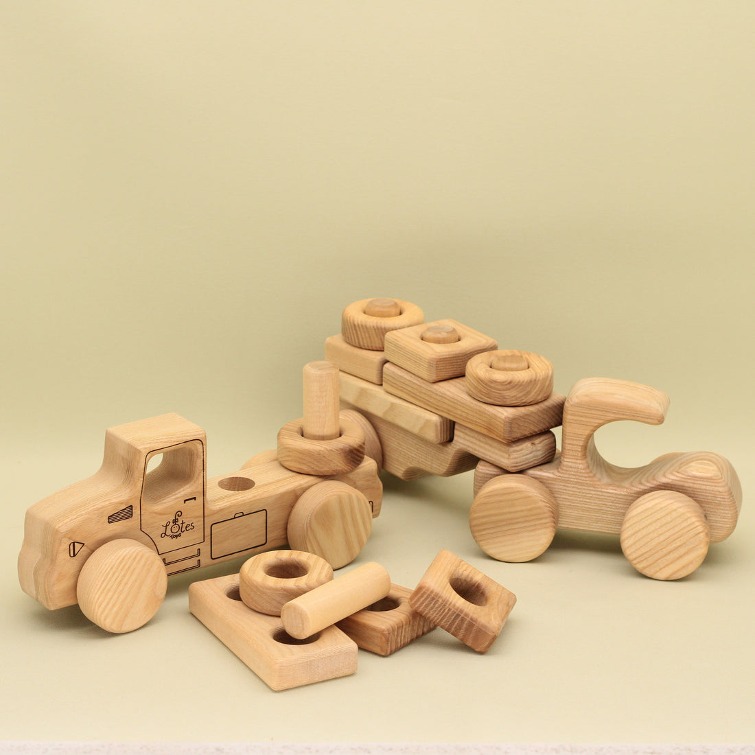 How to Encourage Imaginative Play at Home (with Lotes Toys)