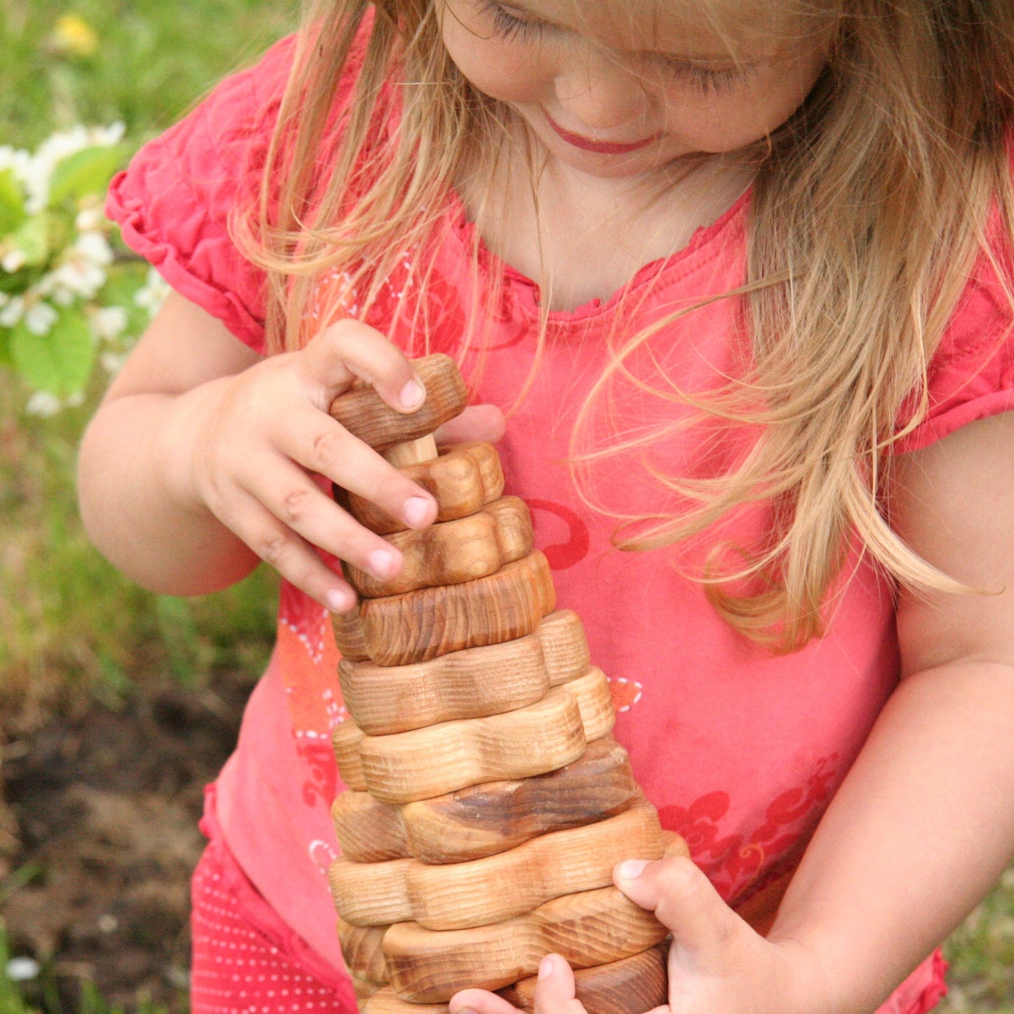 Lotes Toys Natural Flower Wooden Stacking Pyramid - 10 pieces PY03