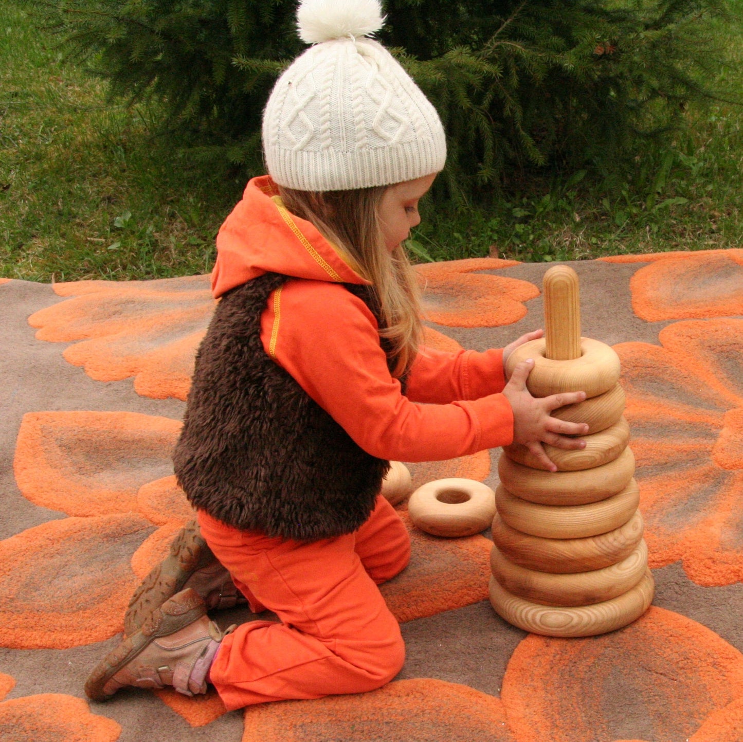 Lotes Toys Natural Giant Round Wooden Stacking Pyramid GP01