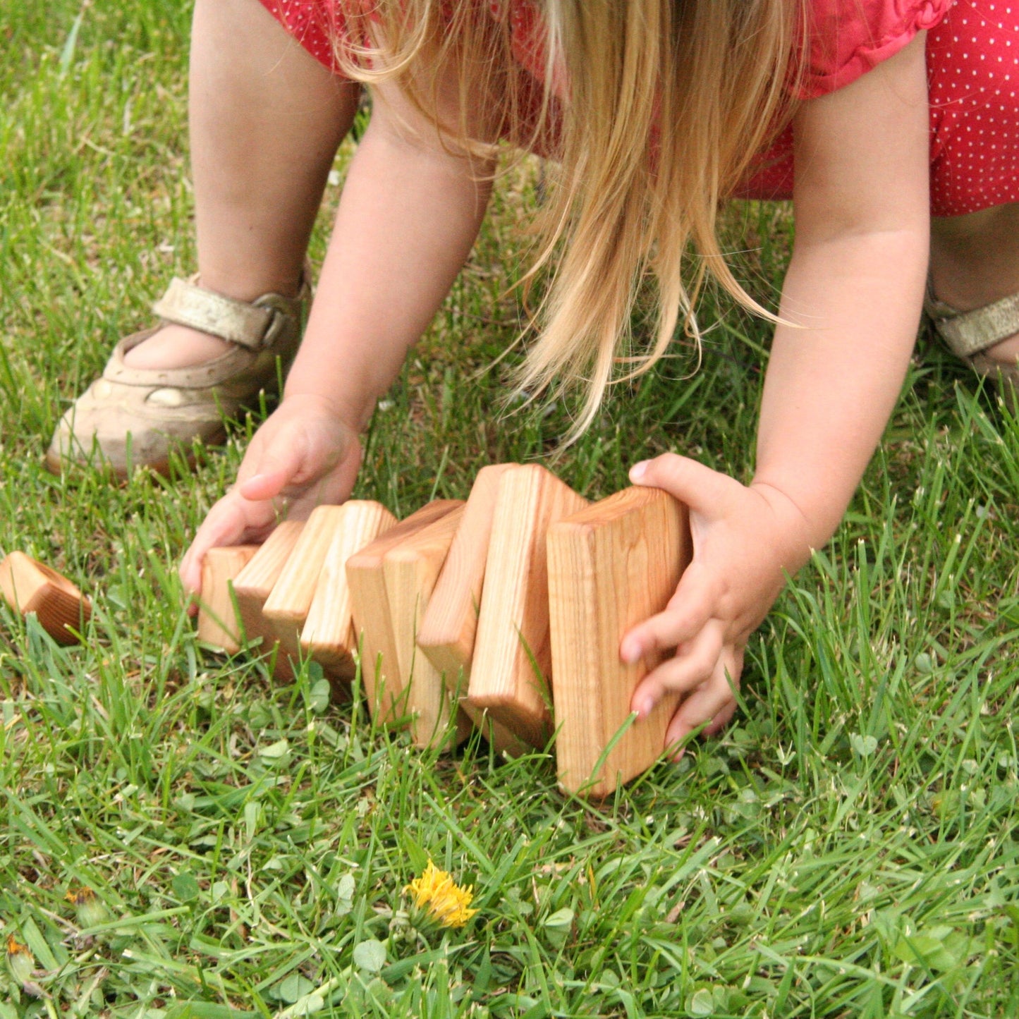 Lotes Toys Natural Square Wooden Stacking Pyramid - 10 pieces PY01