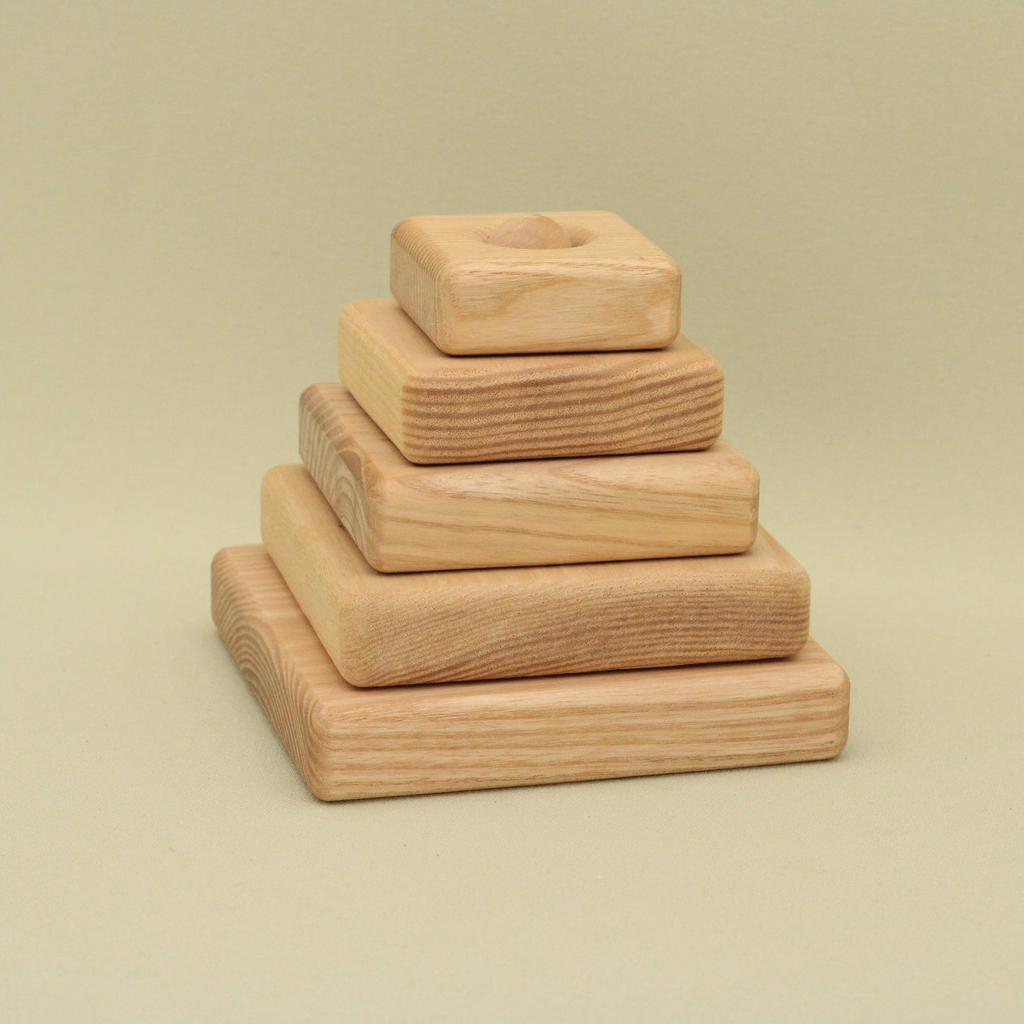 Lotes Toys Natural Square Wooden Stacking Pyramid PY21