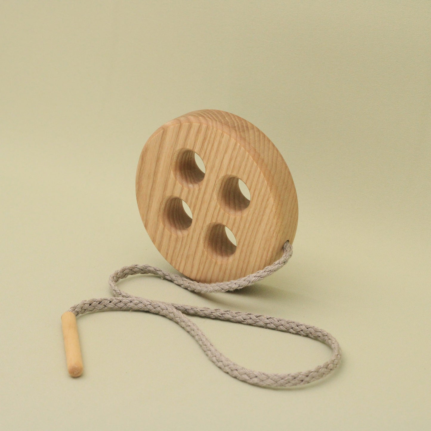 Lotes Toys Natural Wooden Threading Lacing Knob TT18