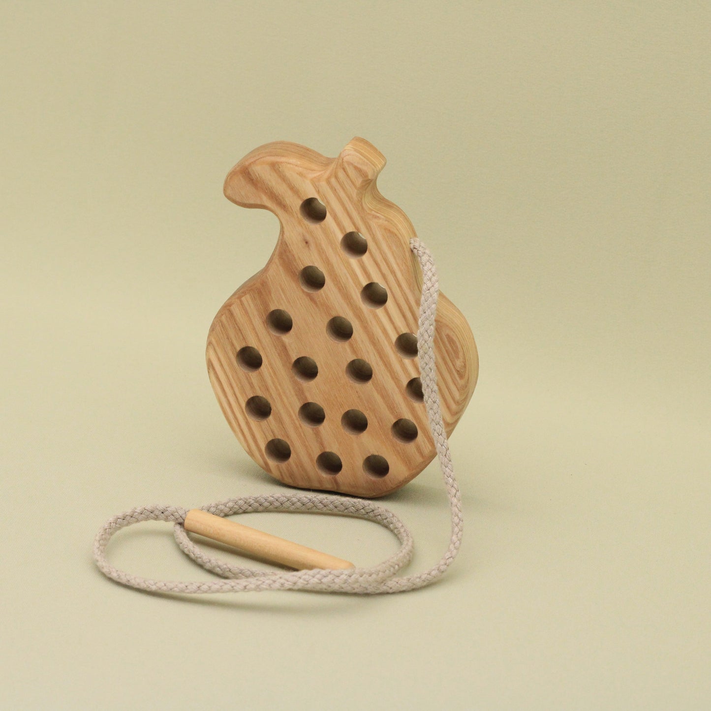 Lotes Toys Natural Wooden Threading Lacing Pear TT03