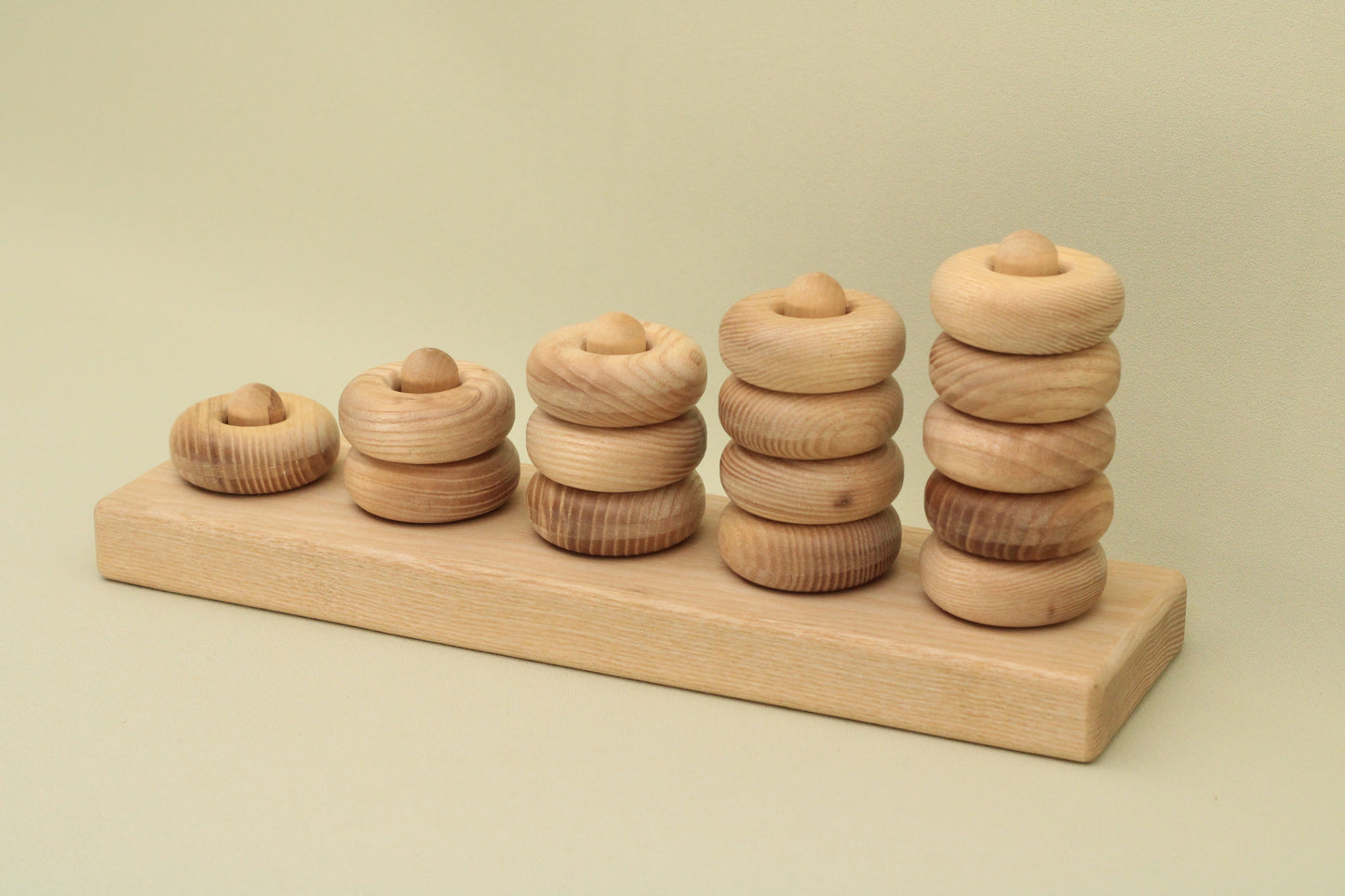 Lotes Toys Natural Stacking Block with Round Shapes PY31