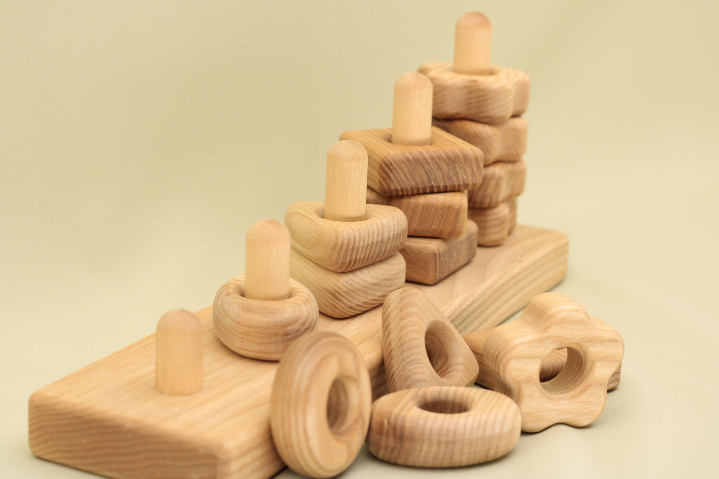 Lotes Toys Natural Stacking Block with Different Shapes PY32